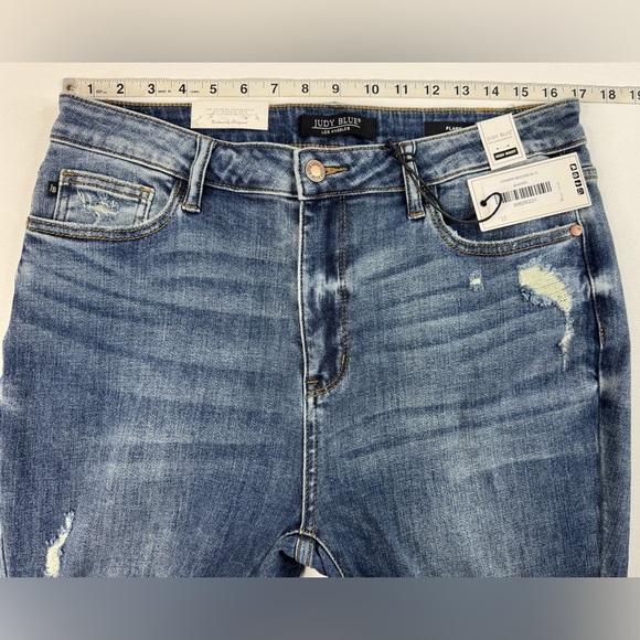 NWT Judy Blue High Waist Flare Destroyed Jeans Womens Size 14/15 Long - Picture 6 of 11